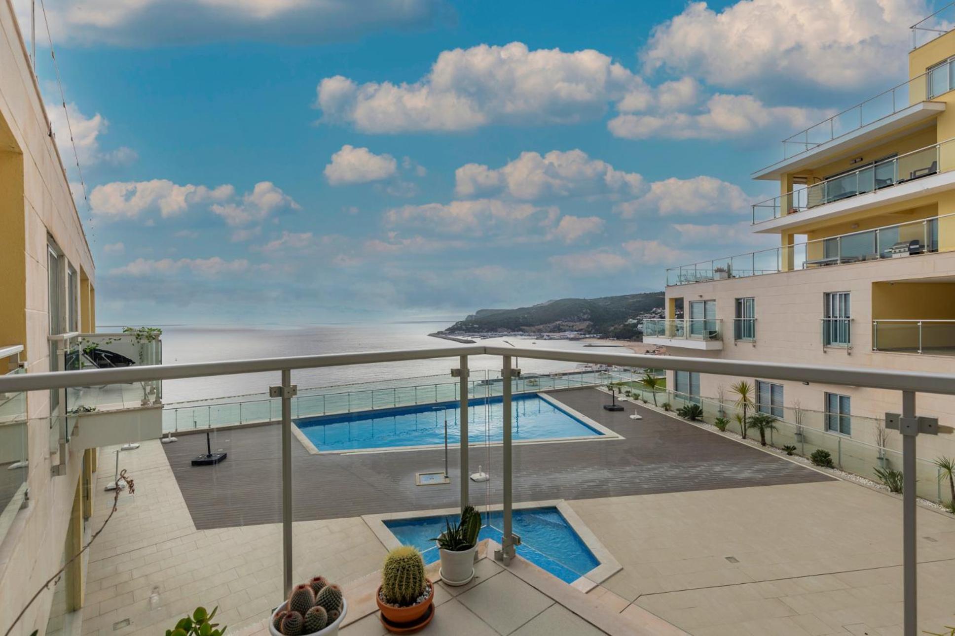 Cliffs Apartment - Astonishing View Over Sesimbra Bay By Trip2Portugal Eksteriør bilde